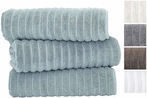 #5. Classic Turkish Towels Luxury Ribbed Bath Sheets