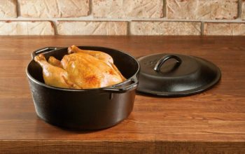 4. Lodge L8DOL3HH41PLT Cast-Iron 5-quart Dutch Oven coupled with Handle Holders